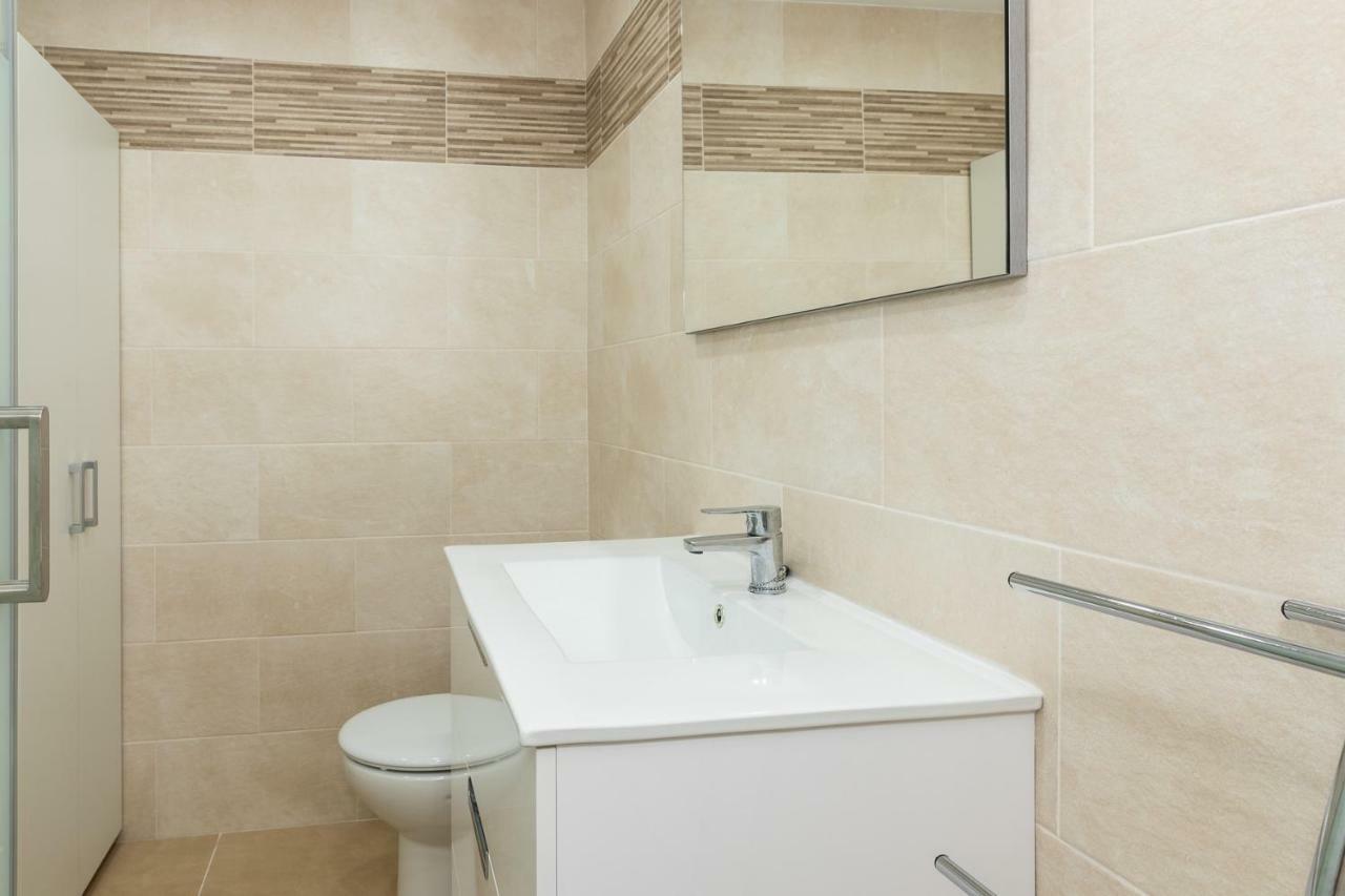 Apartamento Al Lado De La Playa Benalmádena Exterior foto